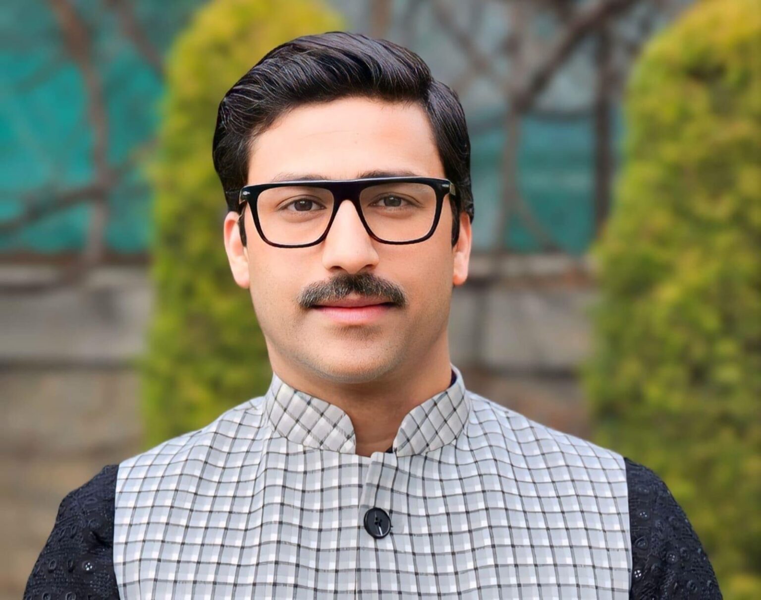 JKNC Leader, Lal Chowk MLA Extends Warm Eid-ul-Fitr Greetings