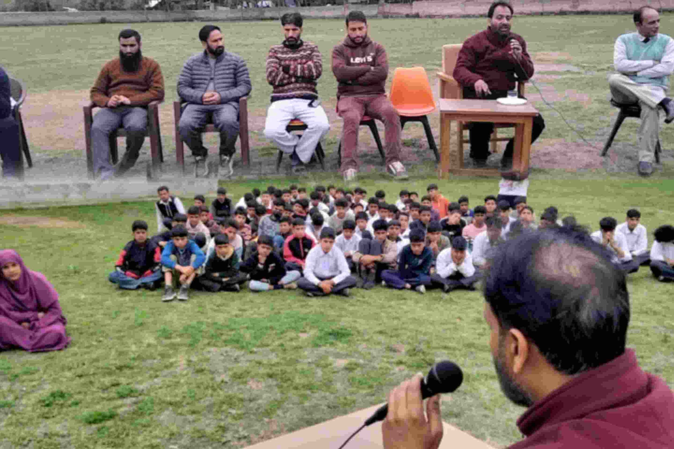 HS Laharwalpora Organises World Health Day Awareness Programme